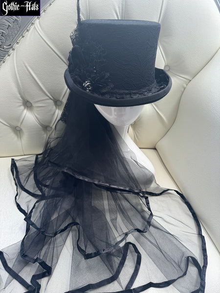 Skull Top Hat 59cm